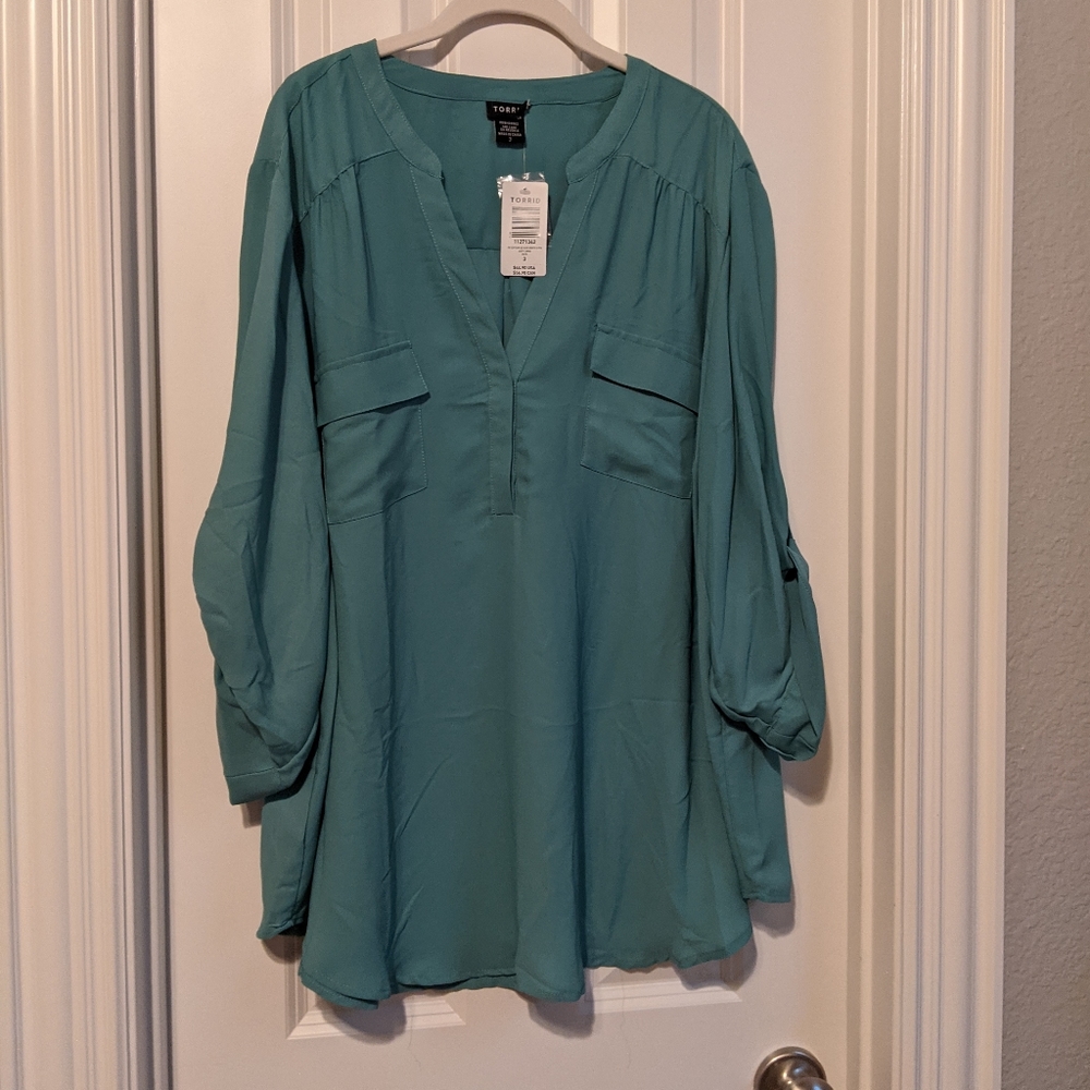 Torrid Harper Top Size 3. Sea Foam Green.